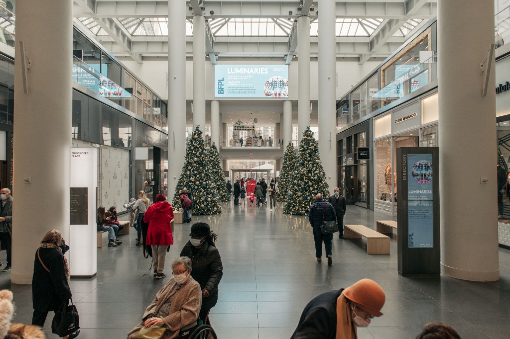 Centre commercial couvert Brookfield Place le 27 décembre 2021 à New York. (AFP)