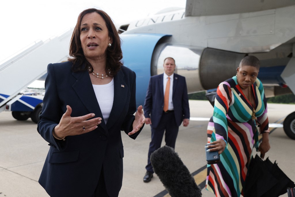 Démission de la porte-parole de Kamala Harris, en pleine mauvaise passe politique