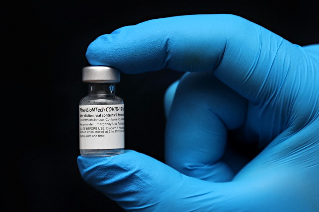 Nouvelles encourageantes pour le vaccin et la pilule anti-Covid de Pfizer