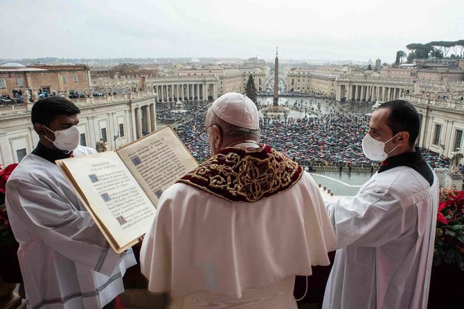 Pour Noël, le pape appelle au «dialogue» et déplore les «tragédies oubliées»