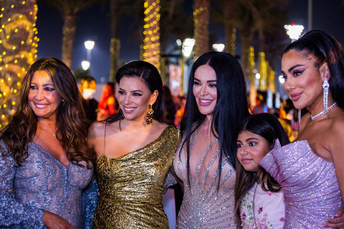 (De gauche à droite) Maria Bravo, Eva Longoria, Mona Kattan et Huda Kattan. (Photo fournie