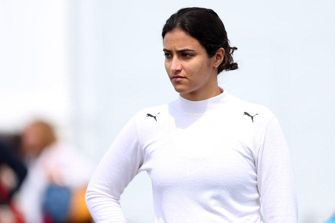 La star saoudienne Reema Juffali participera à la Course des 24 heures de Dubaï en janvier