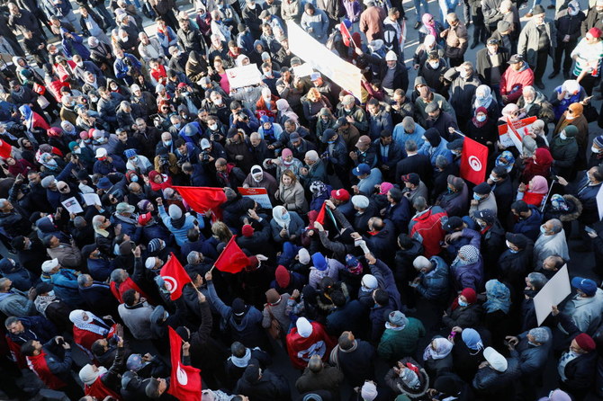 Tunisie: manifestations anti et pro-Saied pour la fête de la Révolution