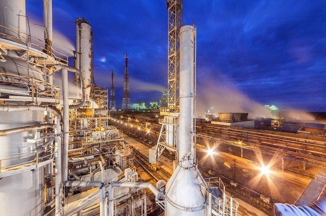 La zone économique du canal de Suez signe un accord pétrochimique de 2,6 milliards de dollars