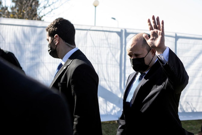 Le Premier ministre israélien Bennett s’isole, sa fille étant positive à la Covid-19