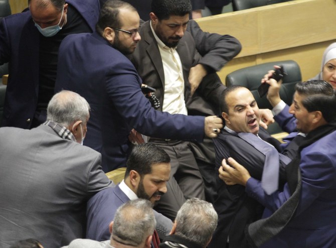 Bagarre générale au Parlement jordanien après un débat sur un amendement