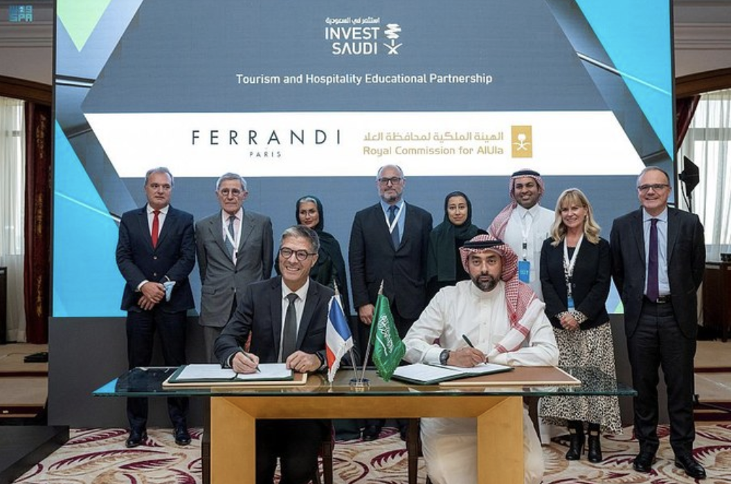 Accords culturels et d'infrastructure entre la Commission royale pour AlUla et des entreprises françaises