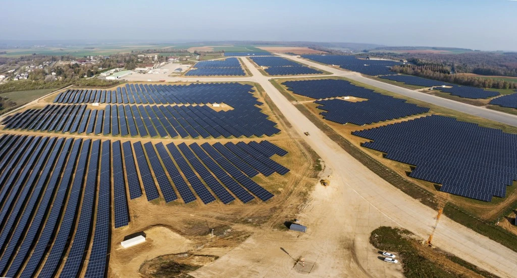 Projet d'une méga-centrale photovoltaïque en Nouvelle Calédonie