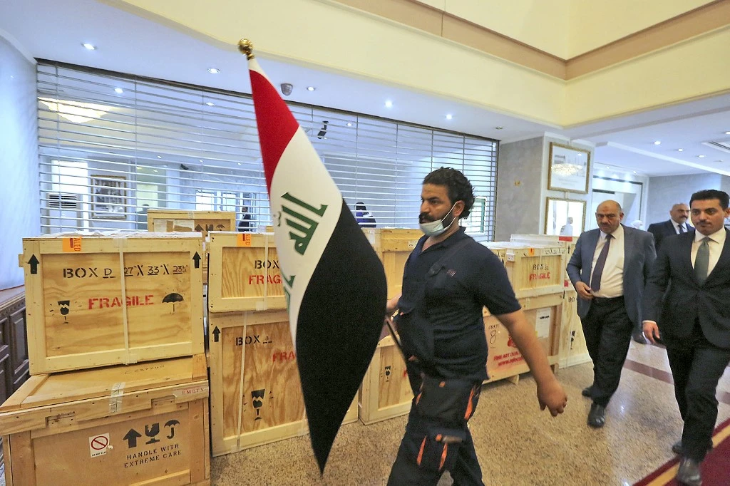 Dans l'Irak en crise, «pas d'emploi sans wasta», ce si précieux passe-droit