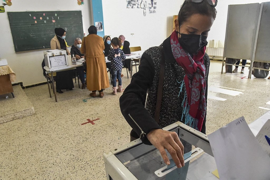 Les candidats indépendants, petite surprise des élections locales en Algérie