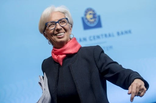 La présidente de la Banque centrale européenne (BCE), Christine Lagarde, à l’issue d'une réunion du conseil des gouverneurs de la BCE sur la politique monétaire de la zone euro à Francfort-sur-le-Main, dans l'ouest de l'Allemagne, le 16 décembre 2021. (Thomas Lohnes/AFP/Pool)