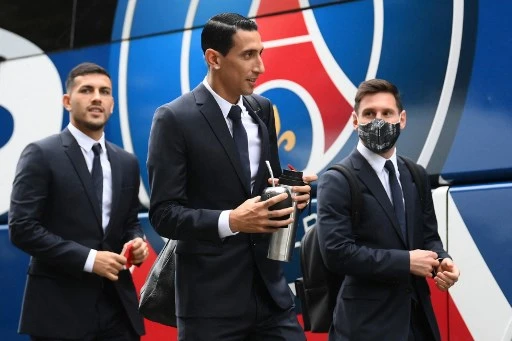 En tenue ! Quand les footballeurs se mettent au costume