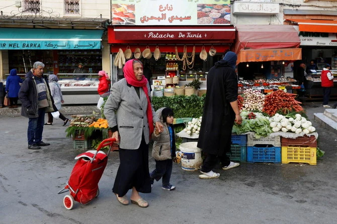 La Tunisie réduira les subventions, augmentera les impôts et gèlera les salaires en 2022