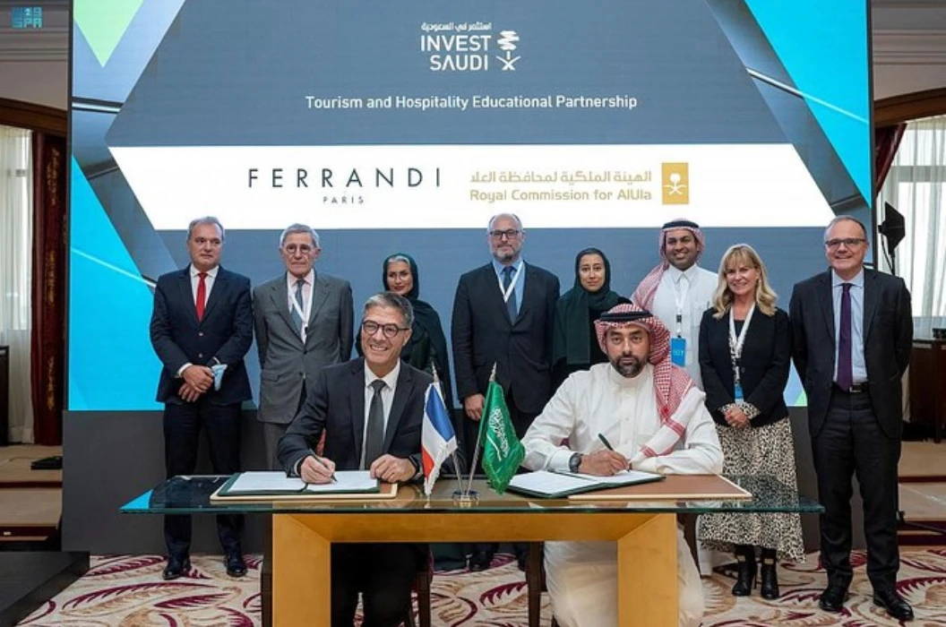 Accords culturels et d'infrastructure entre la Commission royale pour AlUla et des entreprises françaises