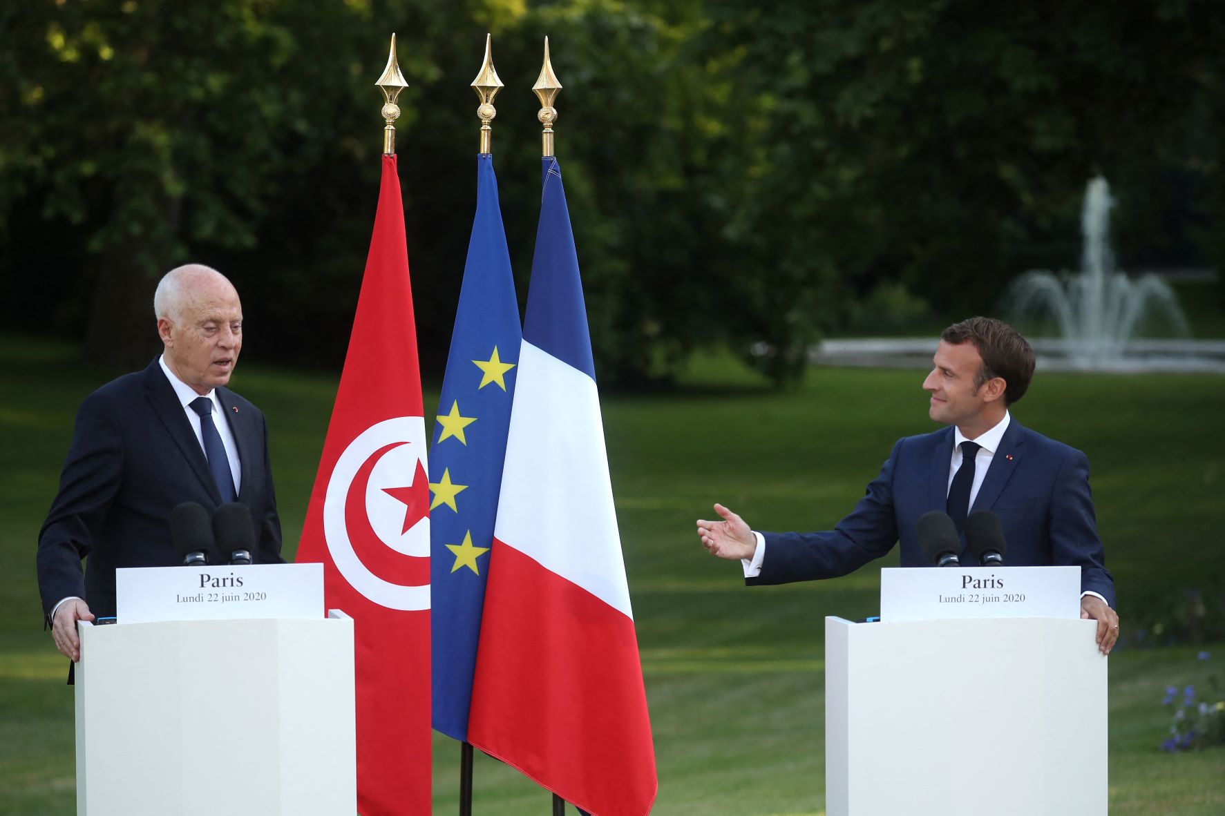 Macron appelle son homologue tunisien à mener une transition « inclusive»