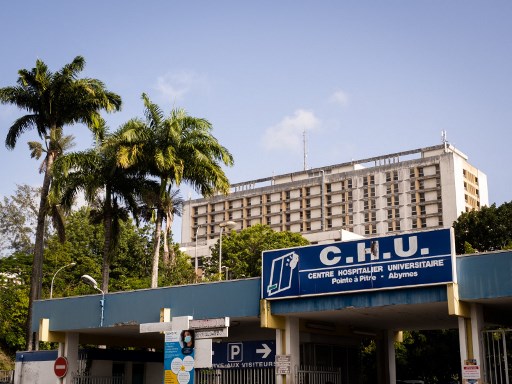 Guadeloupe: rassemblement pour dénoncer le climat de «terreur» contre le personnel du CHU