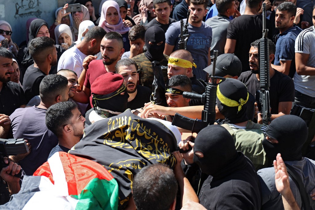 Mobilisation pour un gréviste de la faim palestinien dans un « état critique »