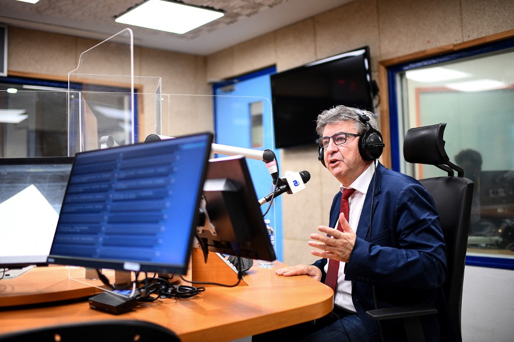 Les audiences radio terminent 2021 sur une embellie, France Inter domine