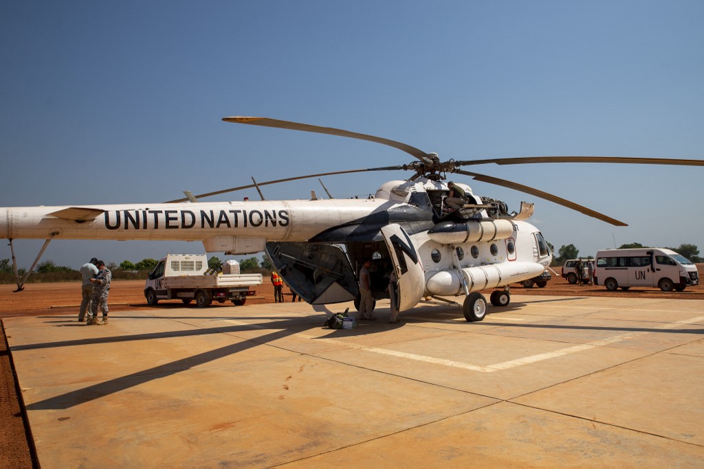 Vols réguliers de l'ONU «suspendus temporairement» au Mali, discussions avec les autorités