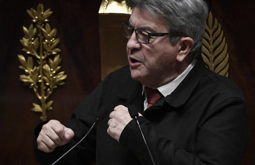 Pass vaccinal: coup de théâtre à l'Assemblée où l'examen du texte est suspendu