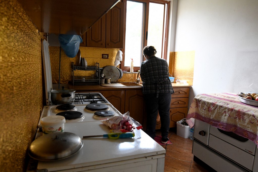 «J'ai tué mon amour de mère»: les enfants albanais exilés par leurs parents