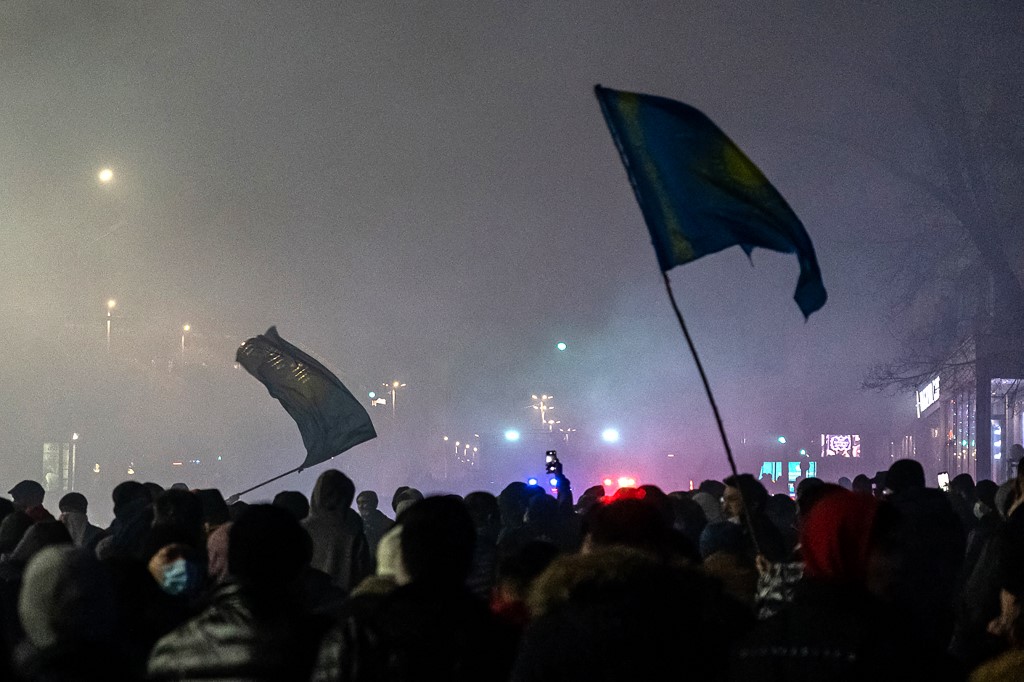 Etat d'urgence au Kazakhstan, le pays en proie aux émeutes