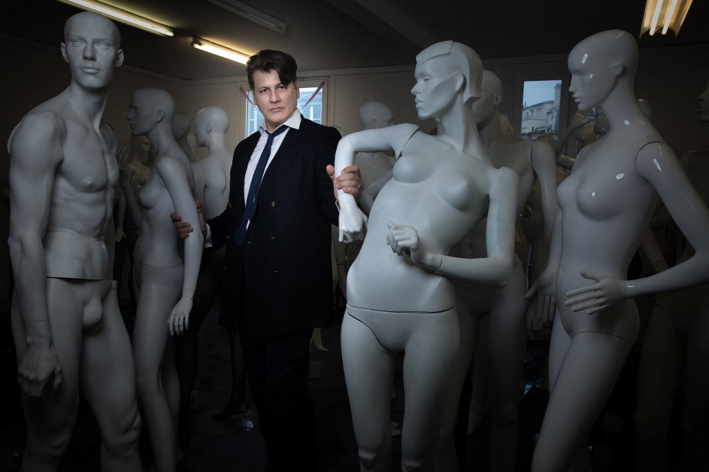 La maison Cardin se relance et veut intégrer la Fashion Week à Paris
