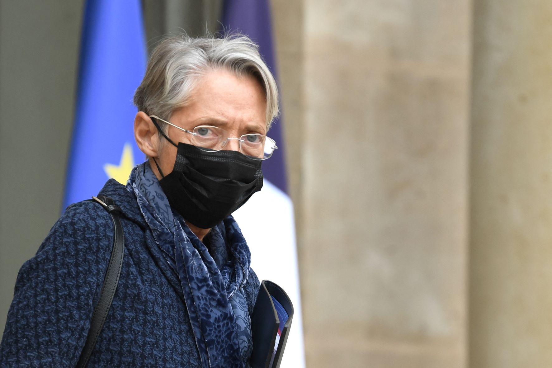 Télétravail: le gouvernement veut prolonger la règle des trois jours minimum pour deux semaines