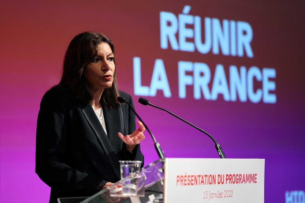 Présidentielle: Hidalgo ira «évidemment» jusqu'au bout