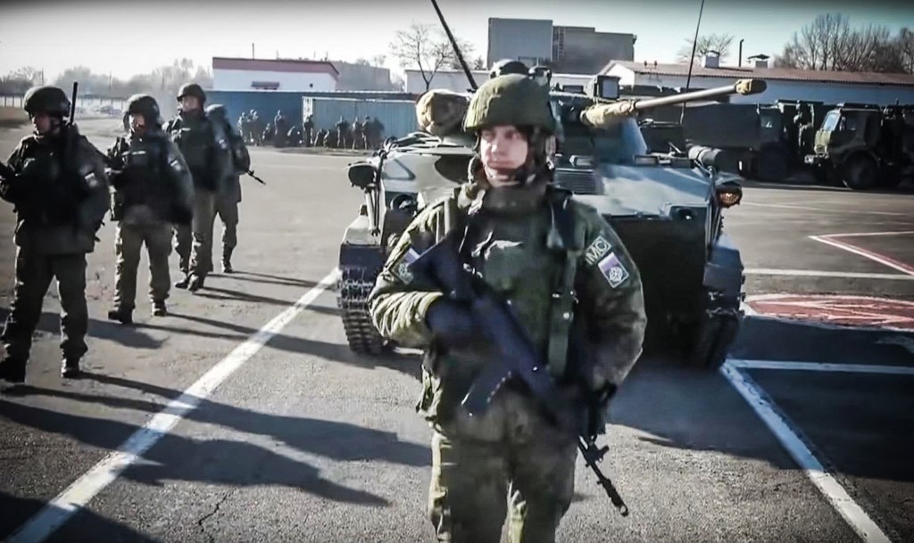 «Terrorisme»: la version officielle des émeutes au Kazakhstan déconcerte