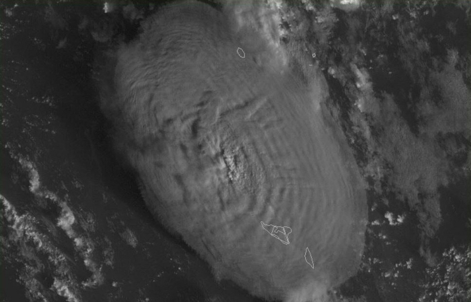 Des images montrent les îles Tonga dévastées après une éruption et un tsunami
