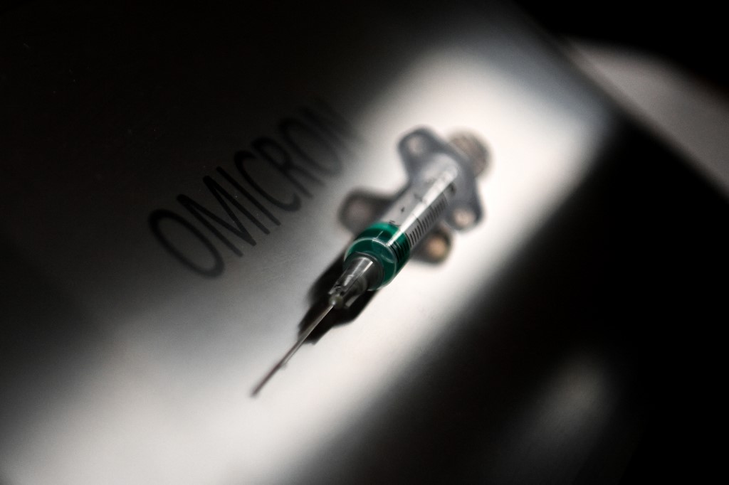 Covid: forte efficacité des vaccins contre les cas graves d'Omicron, selon des données américaines