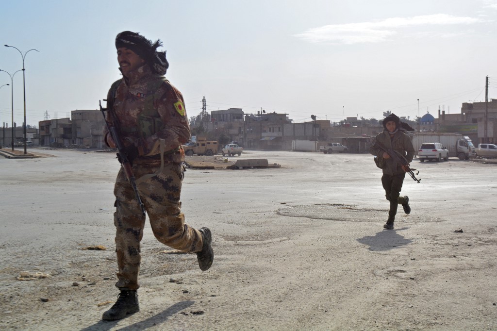 Syrie: des mineurs pris au piège d'une prison après une attaque djihadiste