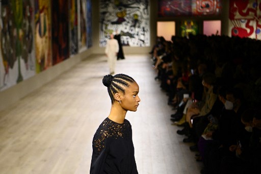 Dior: quand la broderie raconte la haute couture
