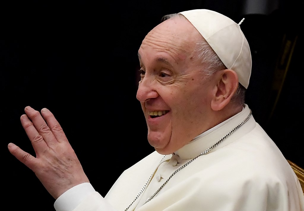 Ukraine: «plus jamais la guerre!», implore le pape