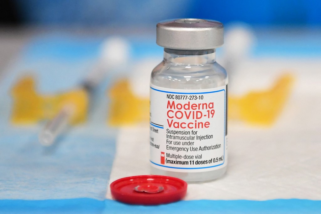 Moderna a commencé les essais d'un rappel de vaccin spécifique contre Omicron