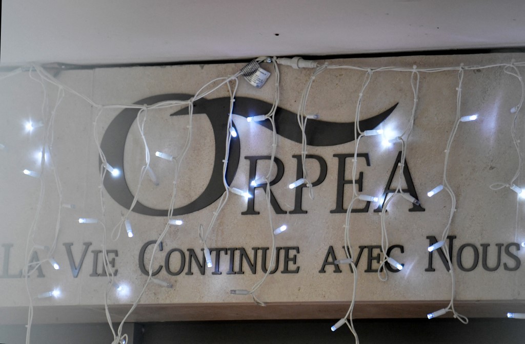 Ehpad privés: Orpea limoge son patron, le groupe visé par une « action collective » de familles