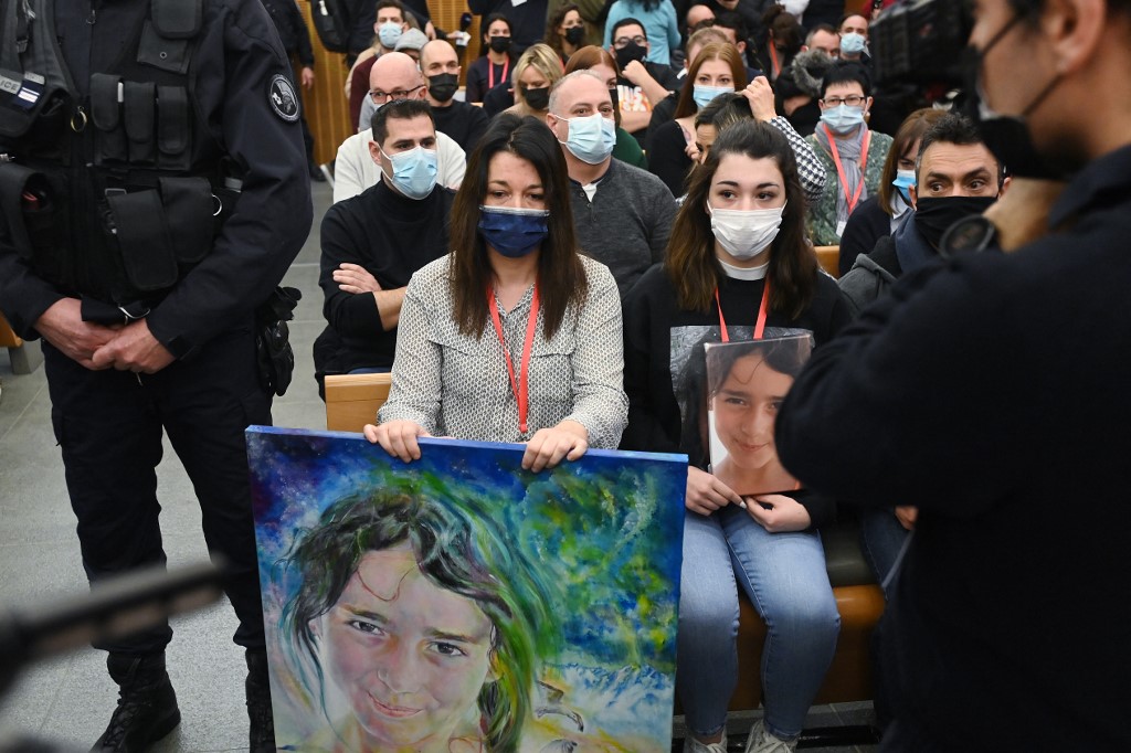 Au début de son procès, Lelandais reconnaît avoir tué Maëlys et présente ses excuses