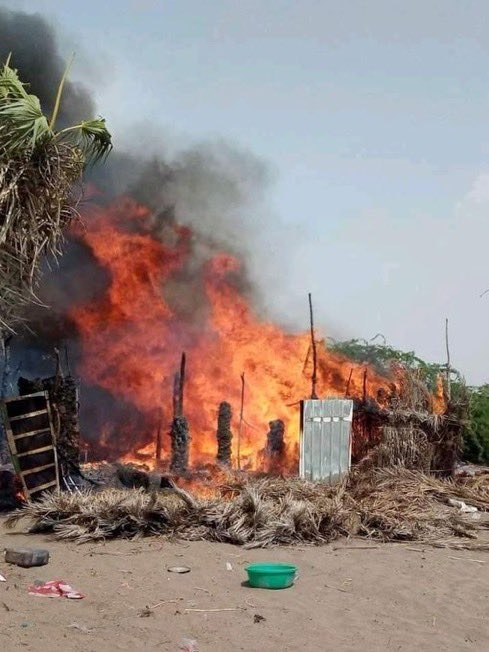 Les Houthis brûlent les maisons de partisans du gouvernement yéménite à Hodeidah