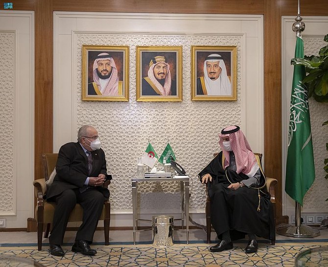 Le roi d'Arabie saoudite reçoit une lettre du président algérien
