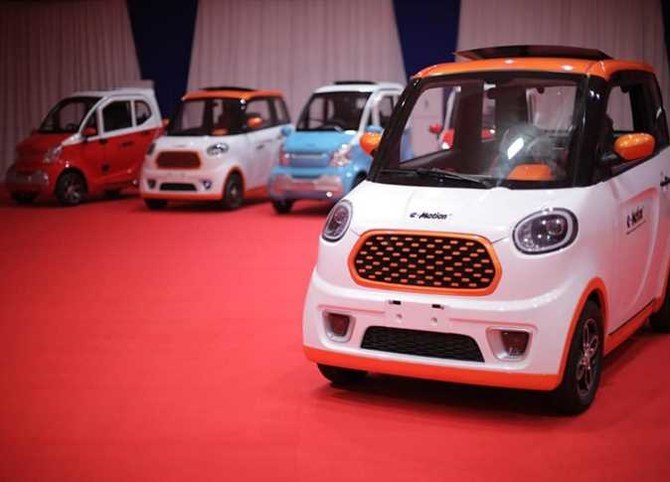 Al-Sissi: l'Égypte produira sa première voiture électrique en 2023