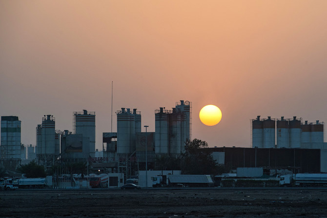 Une vue partielle du quartier industriel de Musaffah à Abu Dhabi, la zone qui a été attaquée par les Houthis, prise le 17 janvier. (AFP)