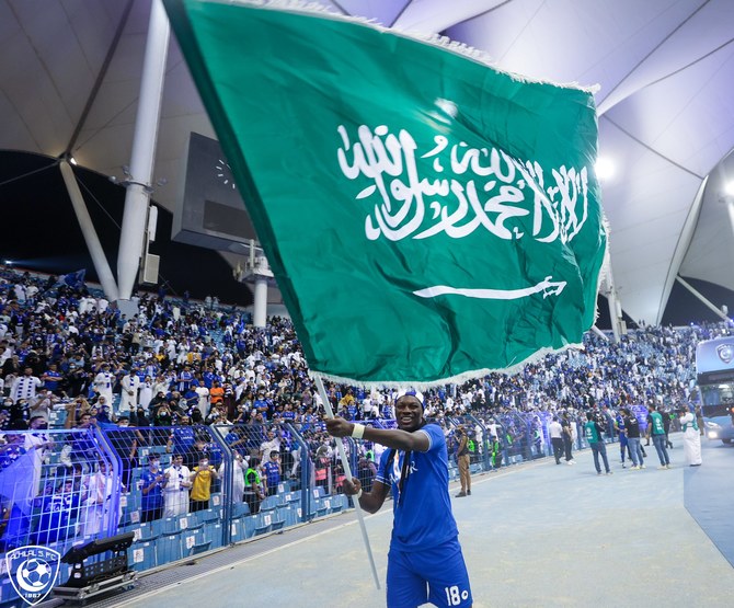 Le héros d'Al-Hilal, Bafetimbi Gomis, quitte le football saoudien