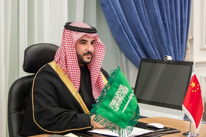 Le prince Khaled ben Salmane discute de la coopération avec le ministre chinois de la Défense