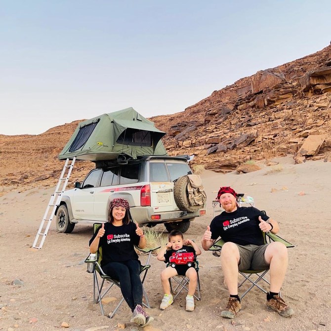 Une famille d'expatriés aventuriers partage sur YouTube sa découverte de l’Arabie saoudite