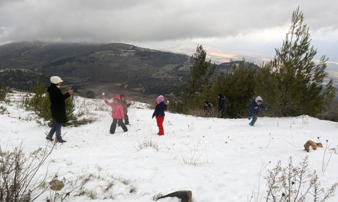 La tempête de neige Yasmine laisse des familles libanaises bloquées sans chauffage