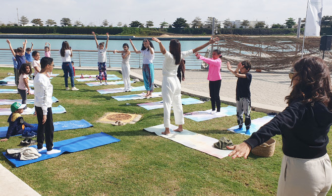 Le premier festival de yoga en Arabie saoudite propose pleine conscience et méditation