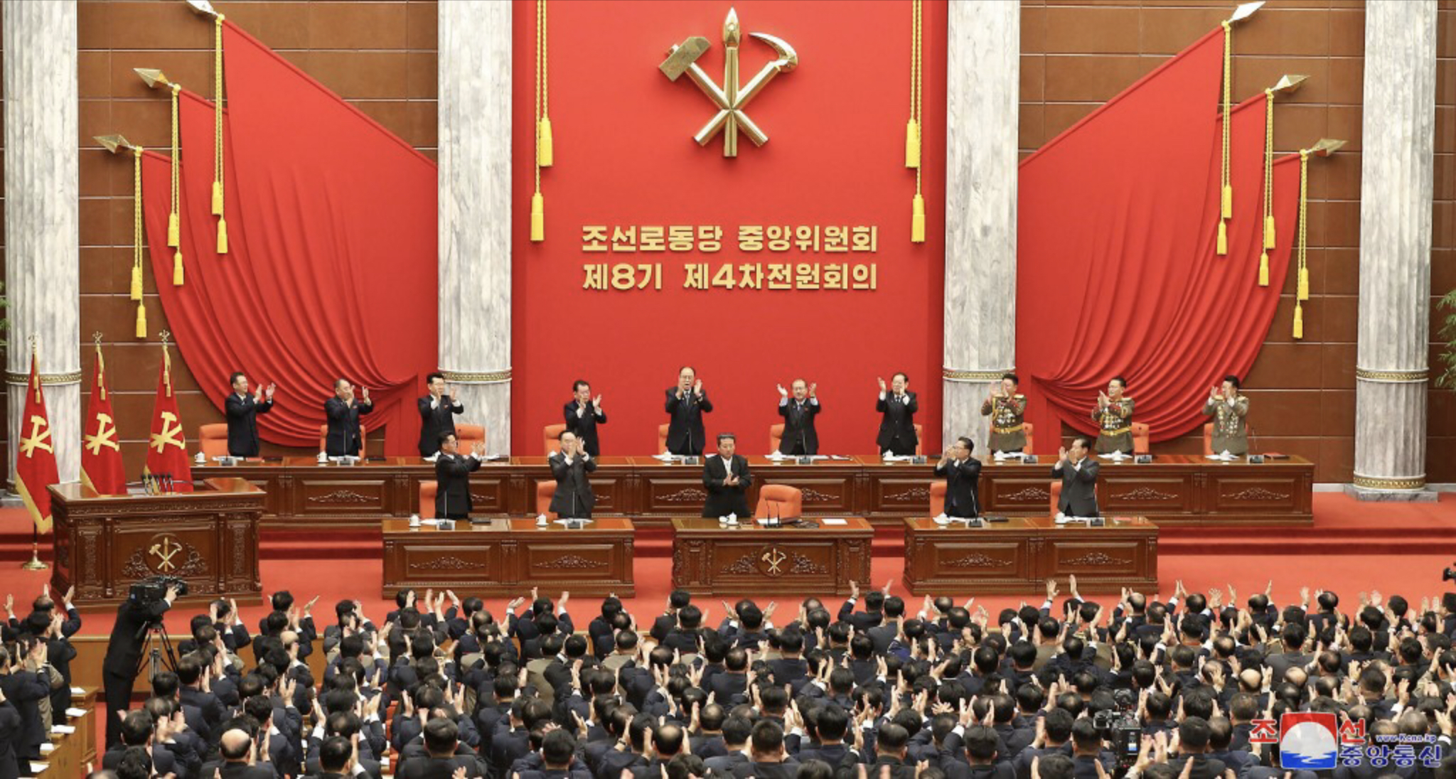 Corée du Nord: Kim Jong Un fait de l'économie la priorité pour 2022