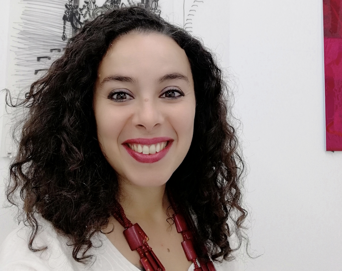 Thilleli Rahmoun, ancrée dans la Méditerranée et la couleur