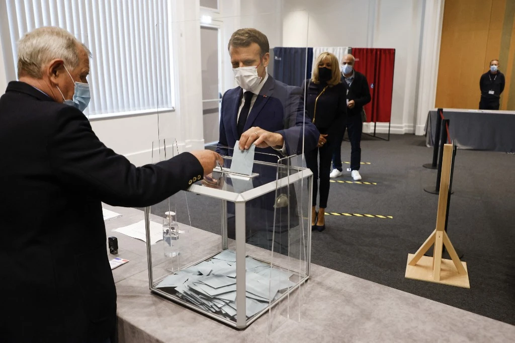 Présidentielle: dernier jour d'inscription à la controversée primaire populaire